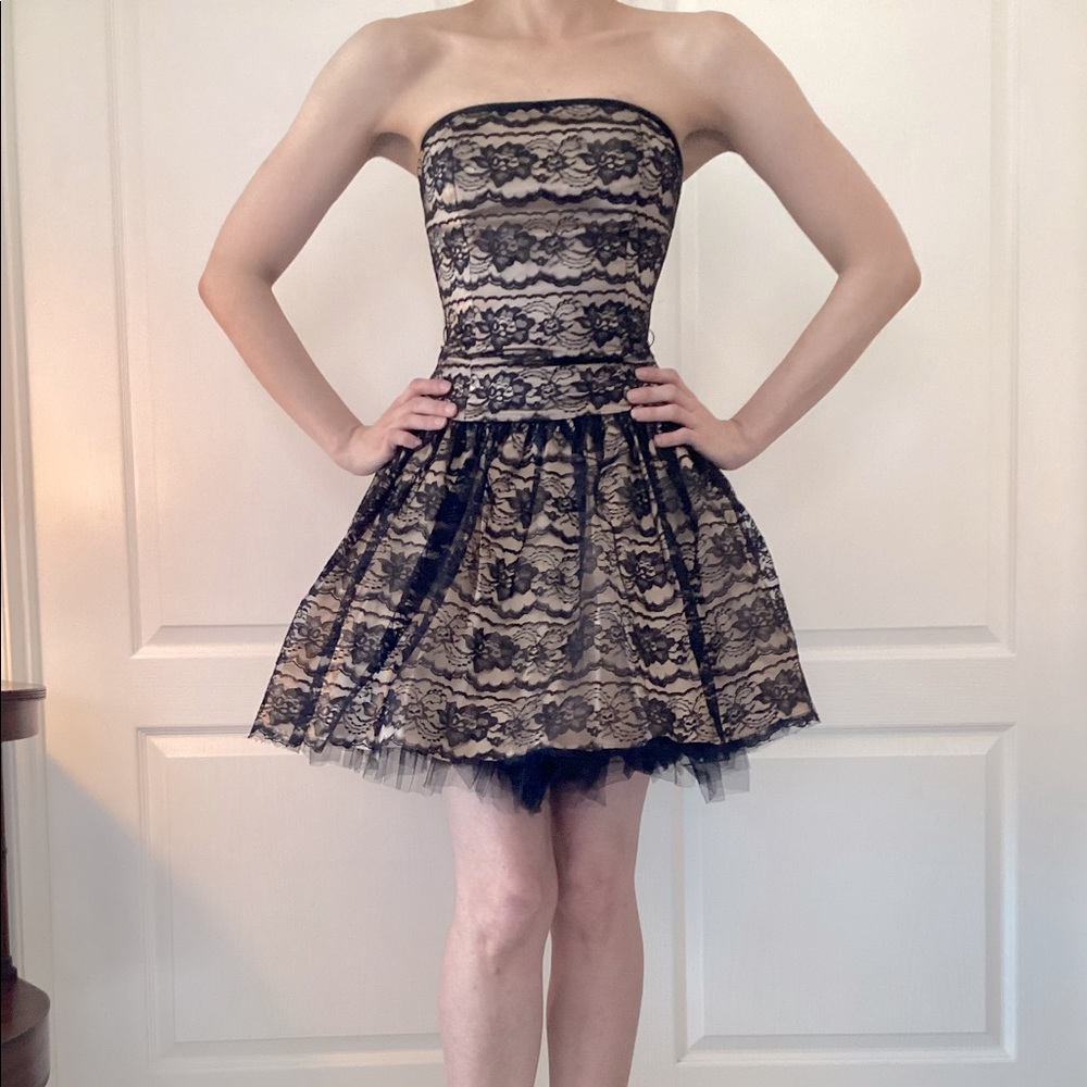 Jessica McClintock Size 5/6 (Juniors) Black Lace Tan Satin Party Dress